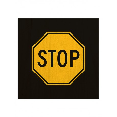 Постер на дереве "Stop"